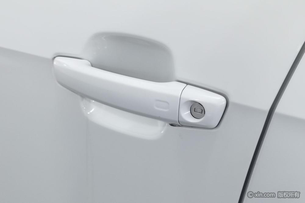 Audi Audi Q2L e-tron