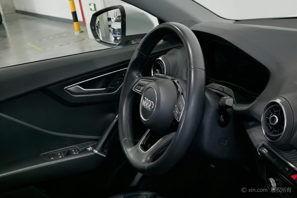 Audi Audi Q2L e-tron