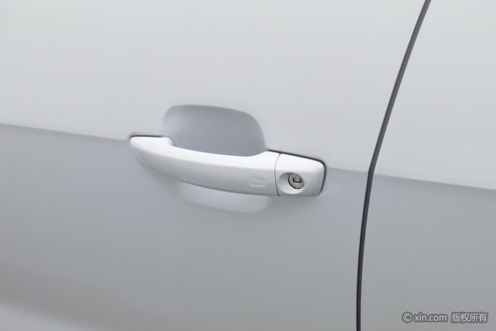Audi Audi Q2L e-tron