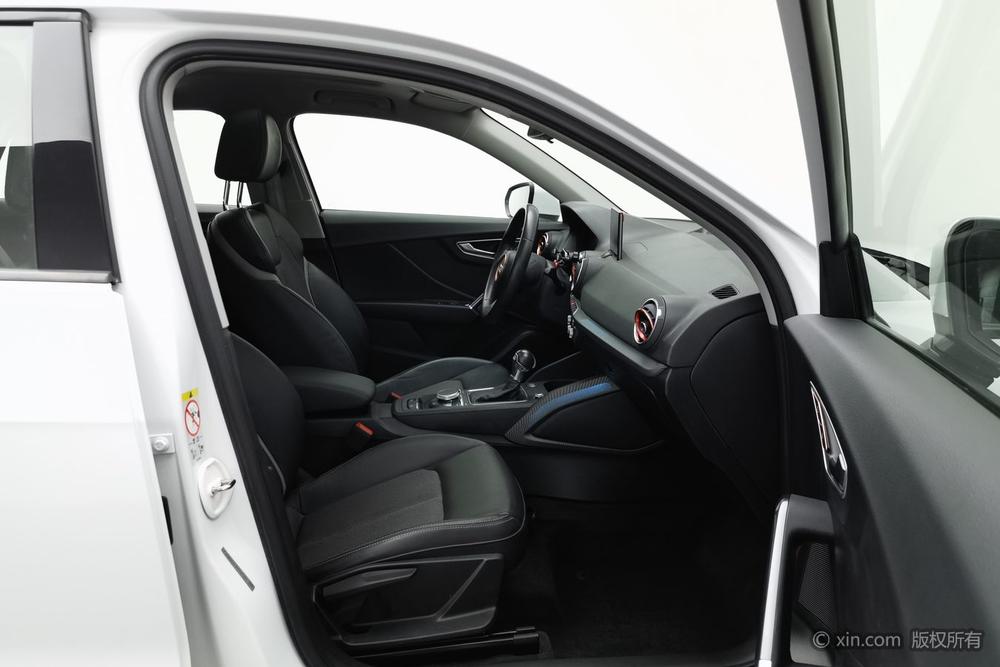 Audi Audi Q2L e-tron