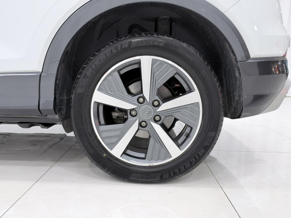 Audi Audi Q2L e-tron