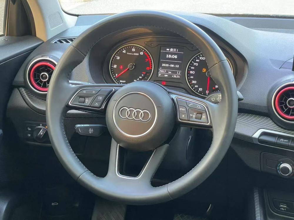 Audi Audi Q2L
