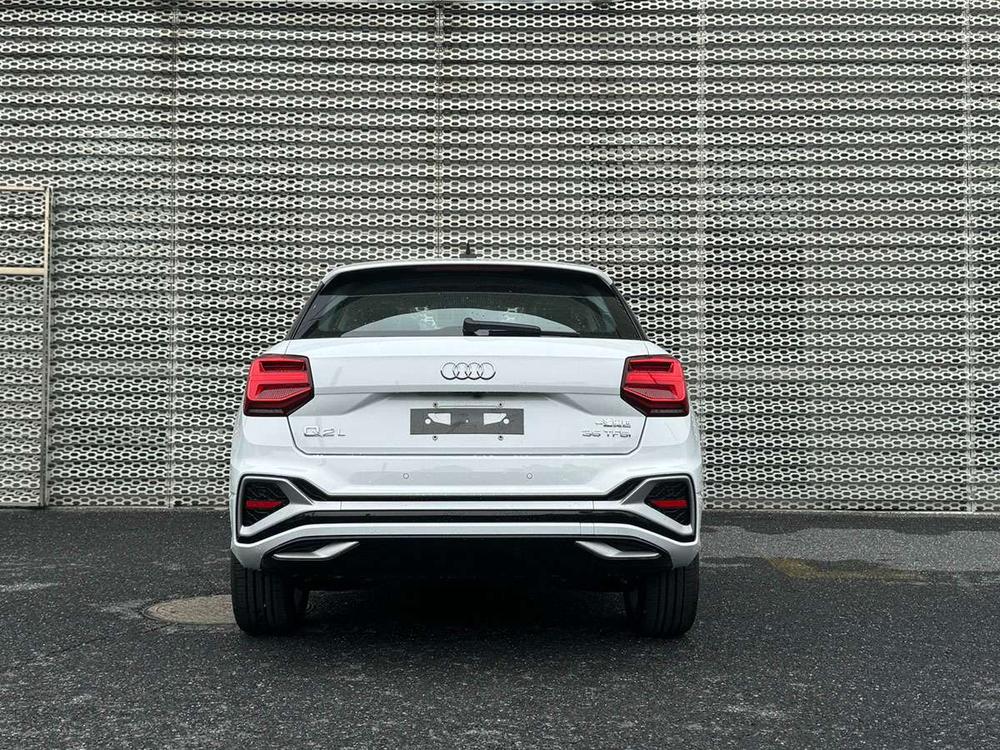 Audi Audi Q2L