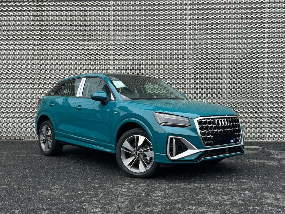 Audi Audi Q2L