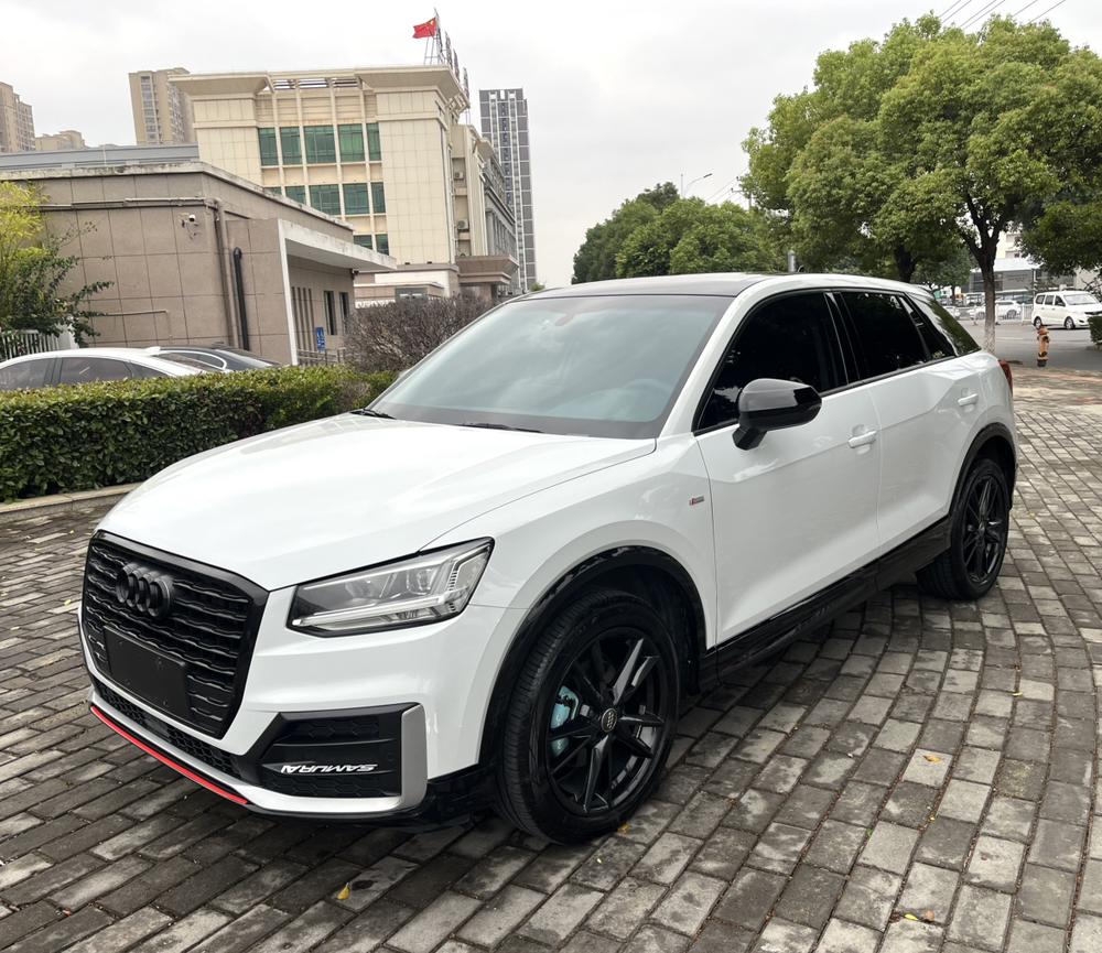 Audi Audi Q2L