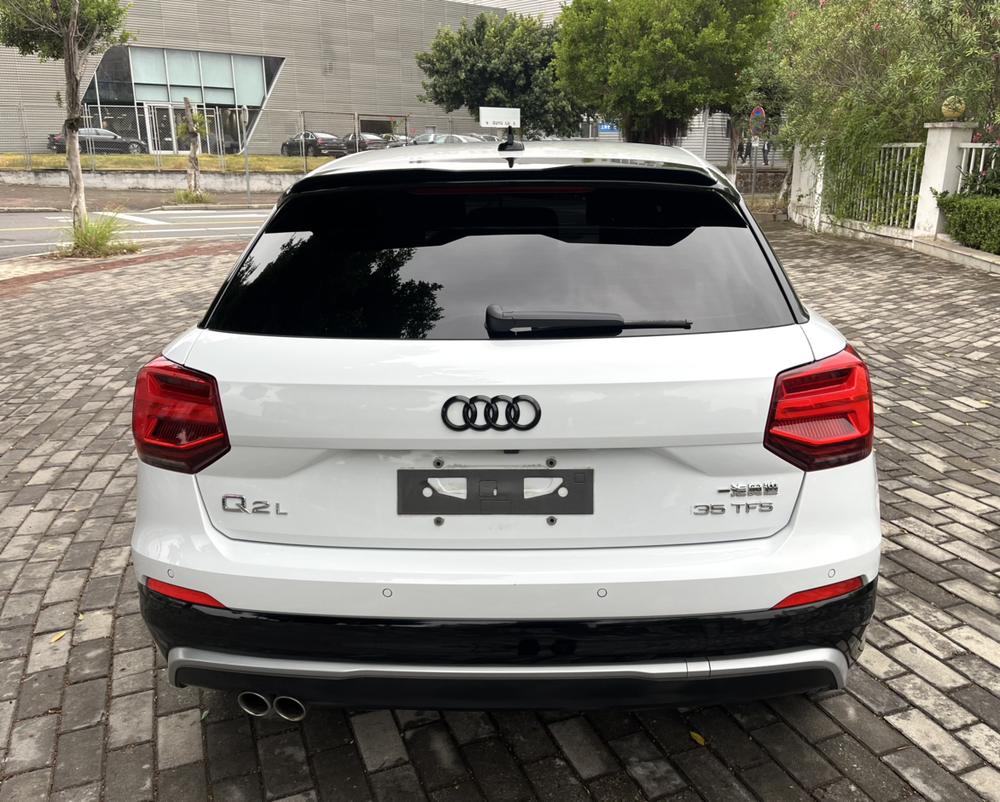 Audi Audi Q2L