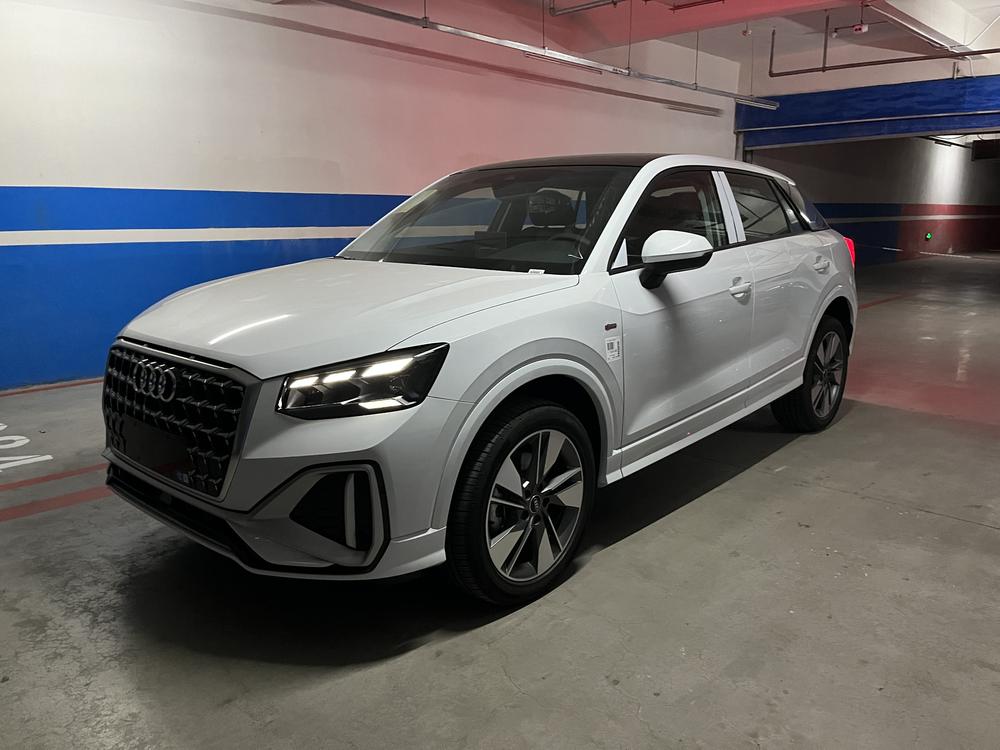 Audi Audi Q2L