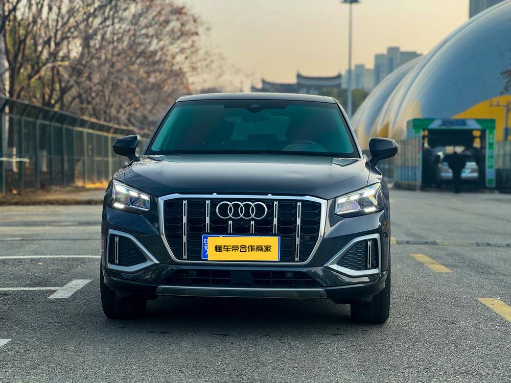 Audi Audi Q2L