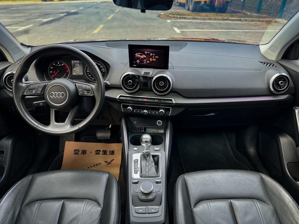 Audi Audi Q2L