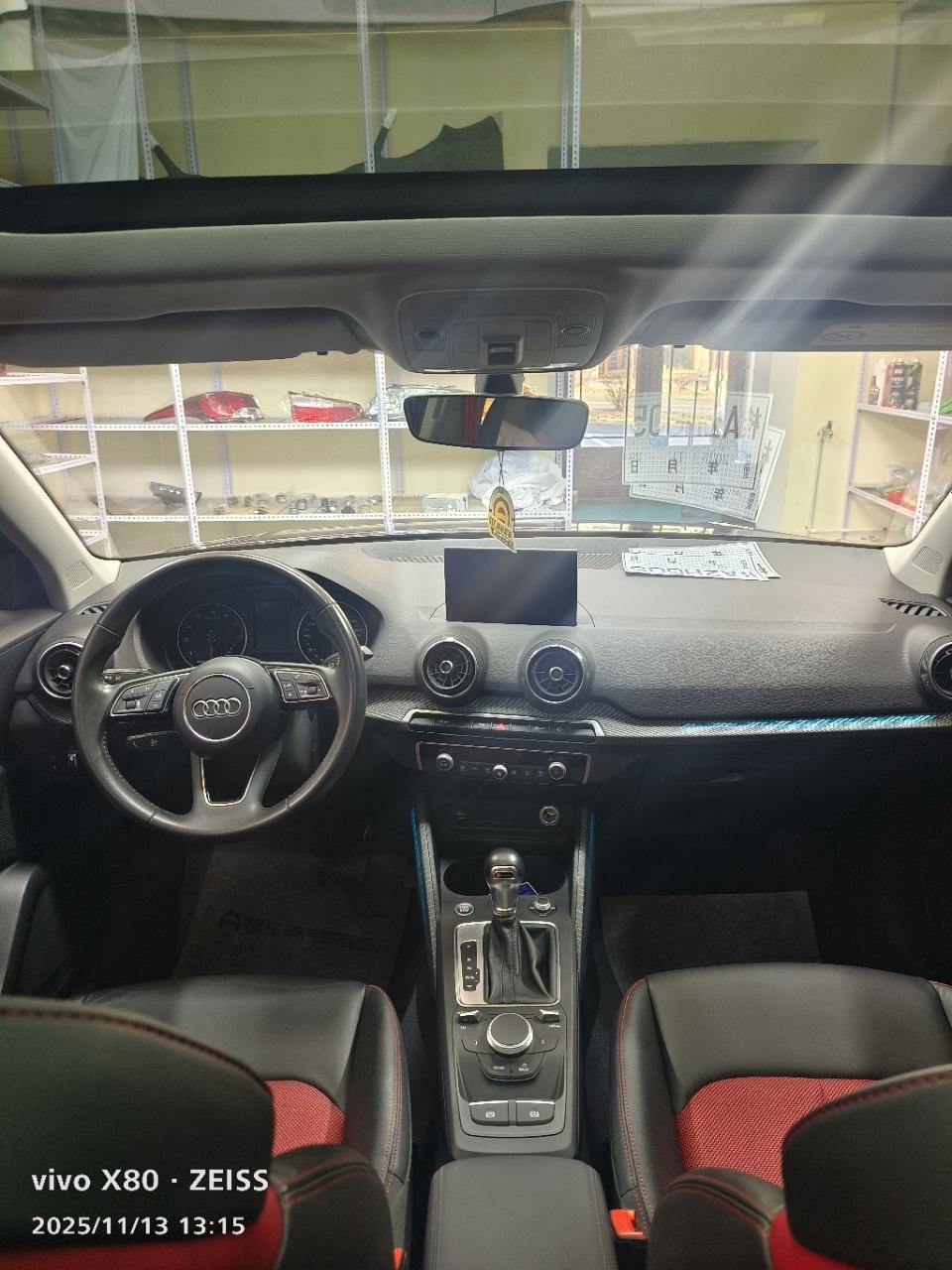 Audi Audi Q2L