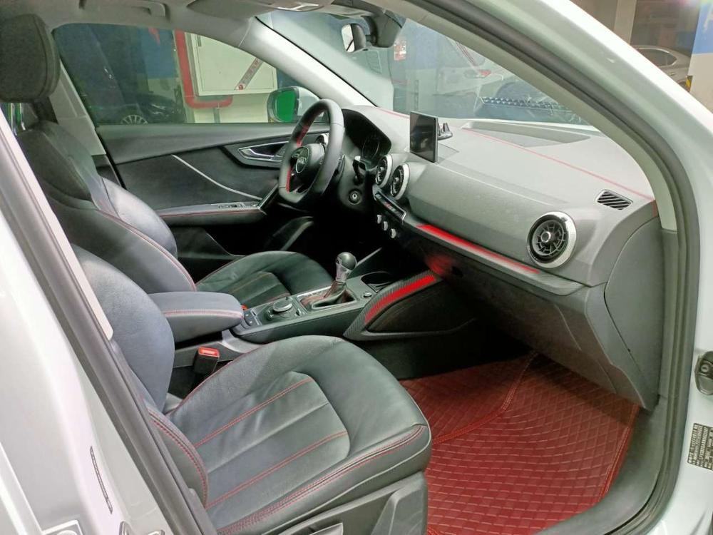 Audi Audi Q2L