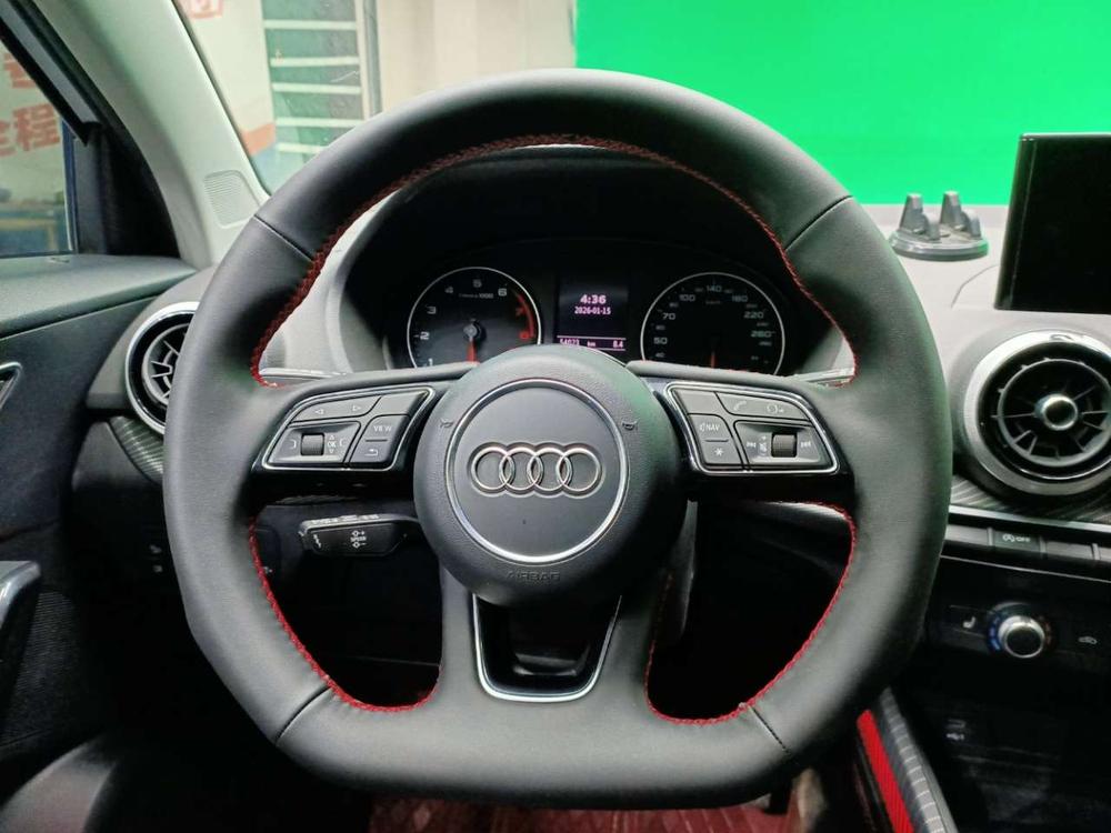 Audi Audi Q2L
