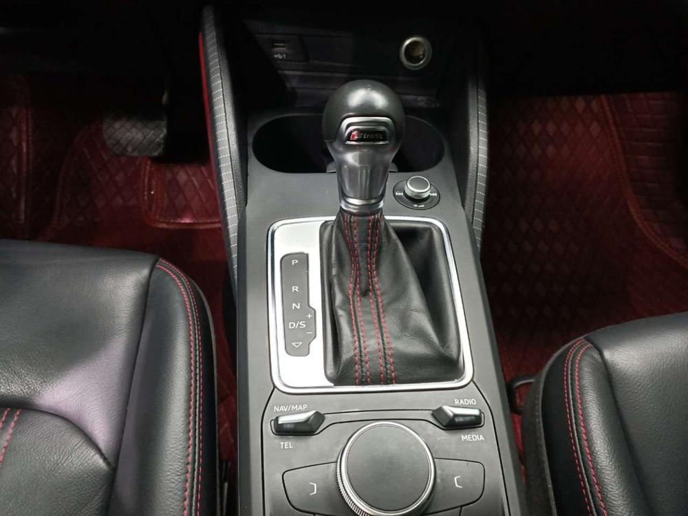Audi Audi Q2L