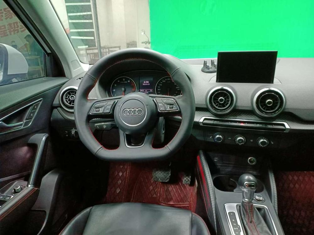 Audi Audi Q2L