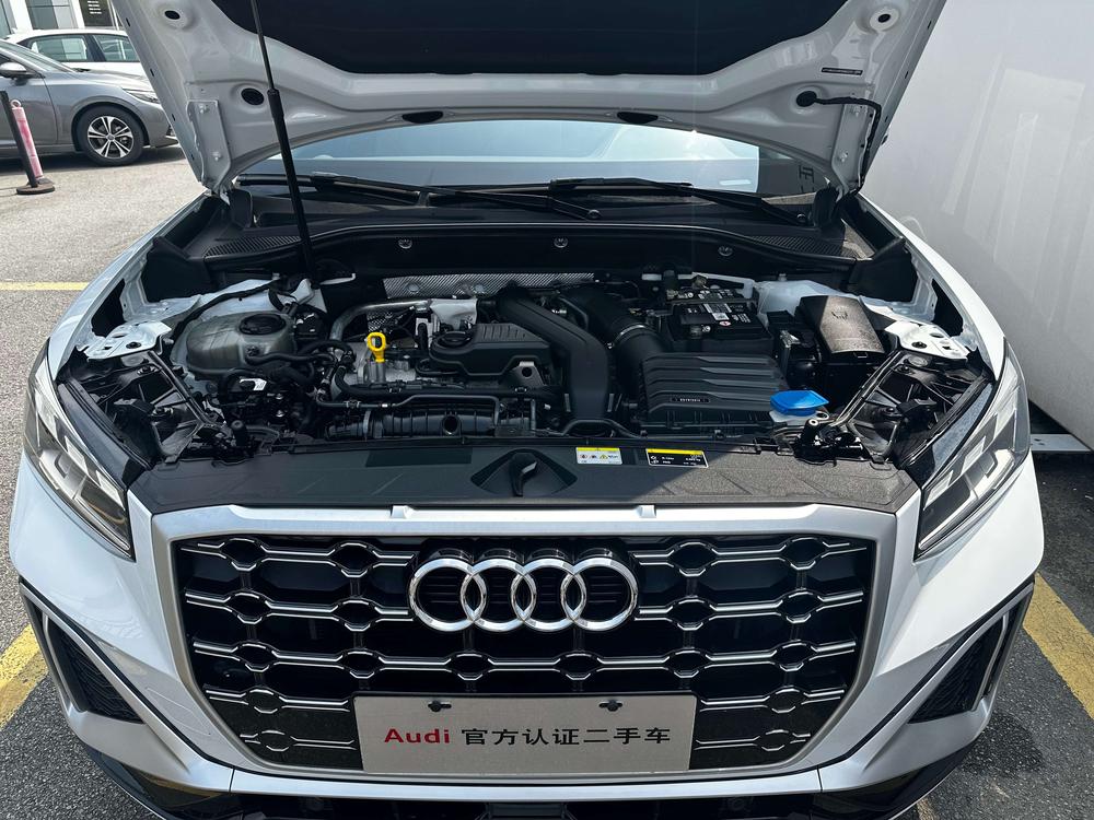 Audi Audi Q2L