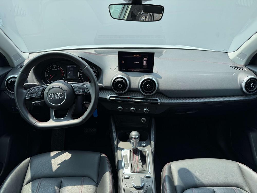 Audi Audi Q2L