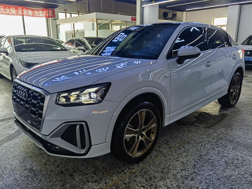 Audi Audi Q2L