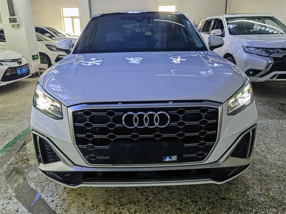 Audi Audi Q2L