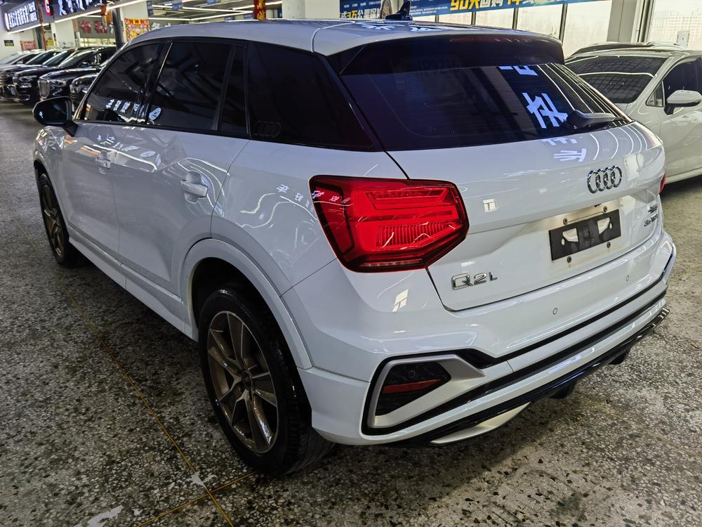 Audi Audi Q2L