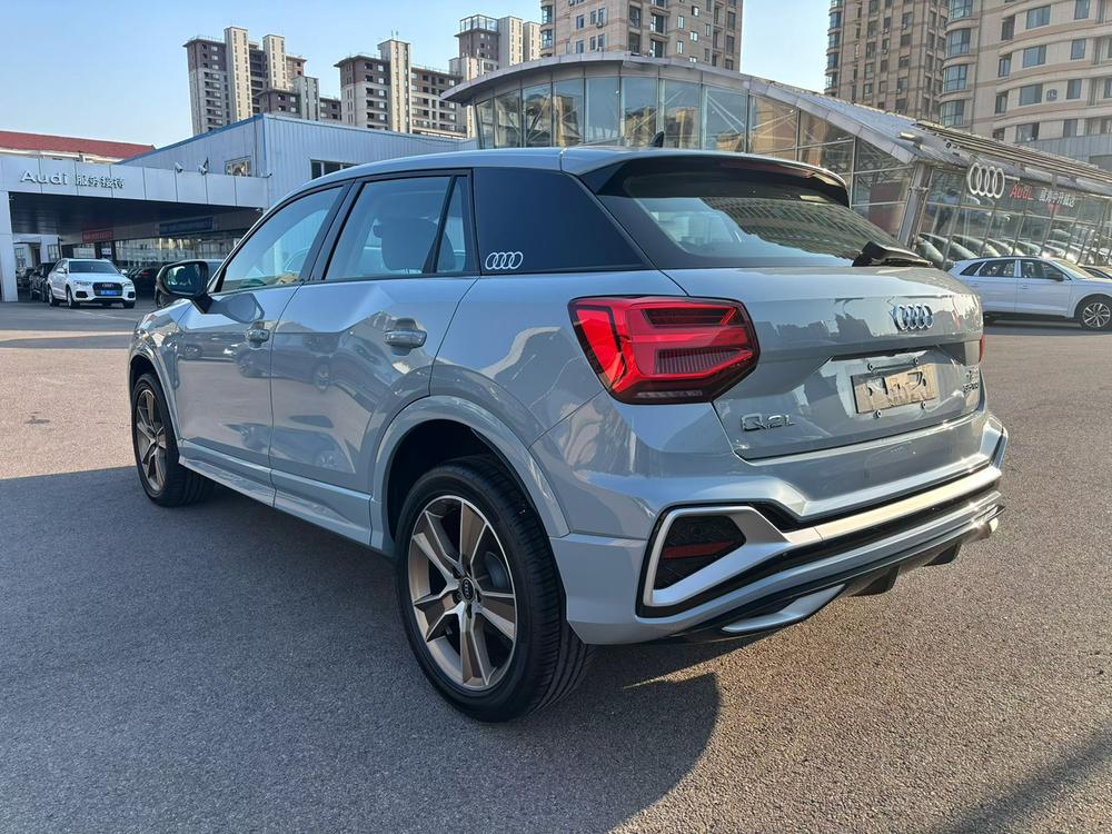 Audi Audi Q2L