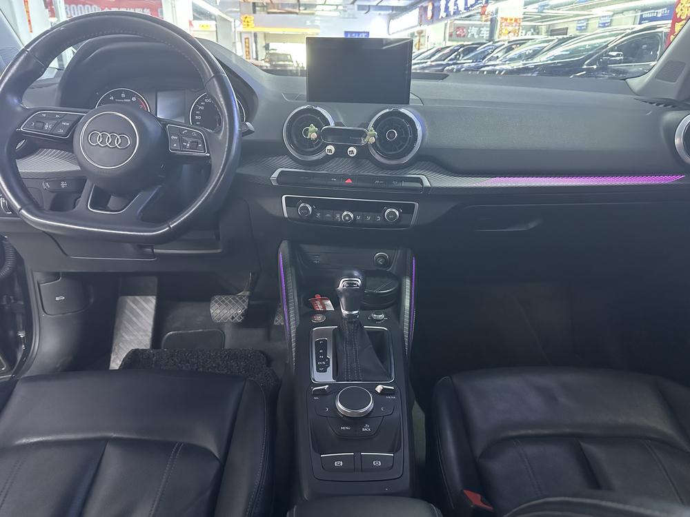 Audi Audi Q2L