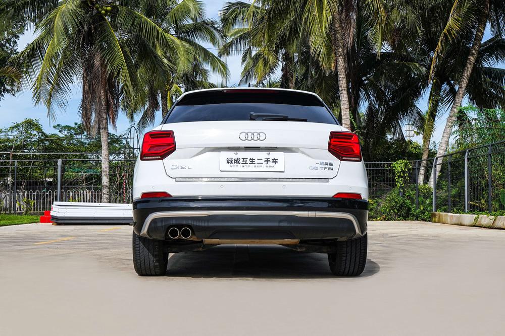 Audi Audi Q2L