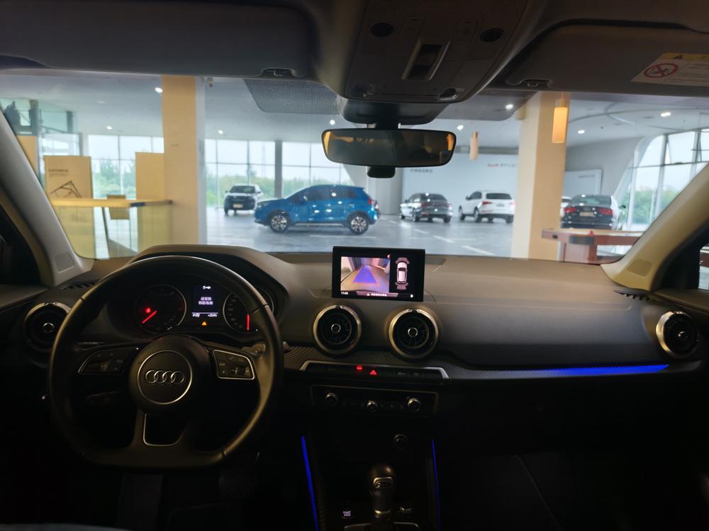 Audi Audi Q2L