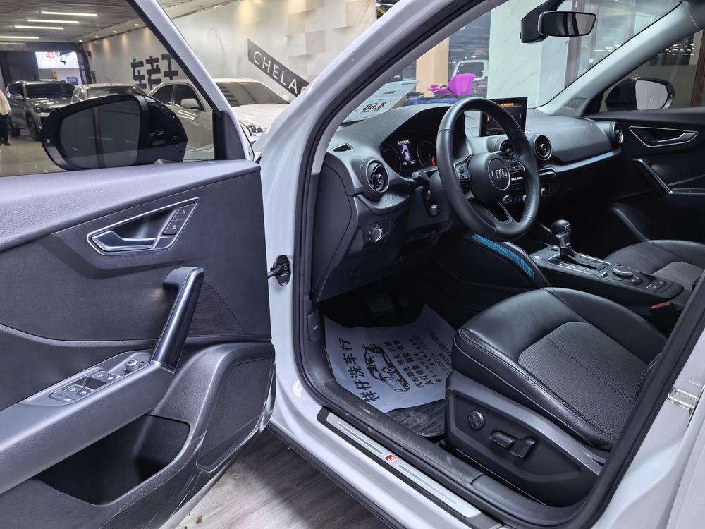 Audi Audi Q2L