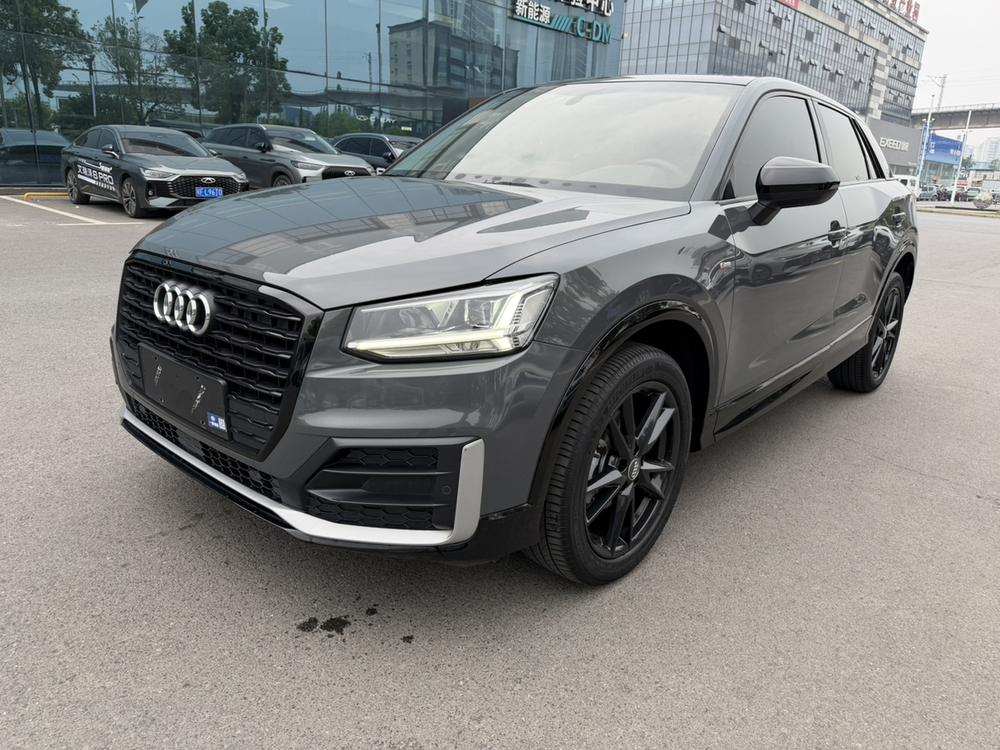 Audi Audi Q2L