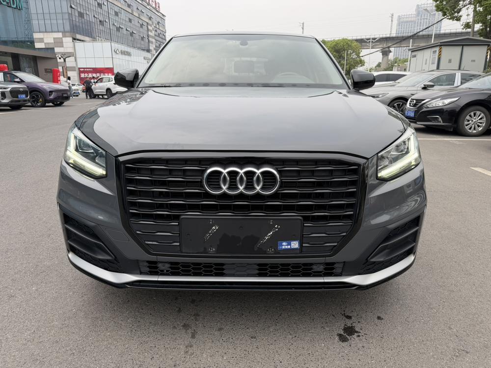 Audi Audi Q2L