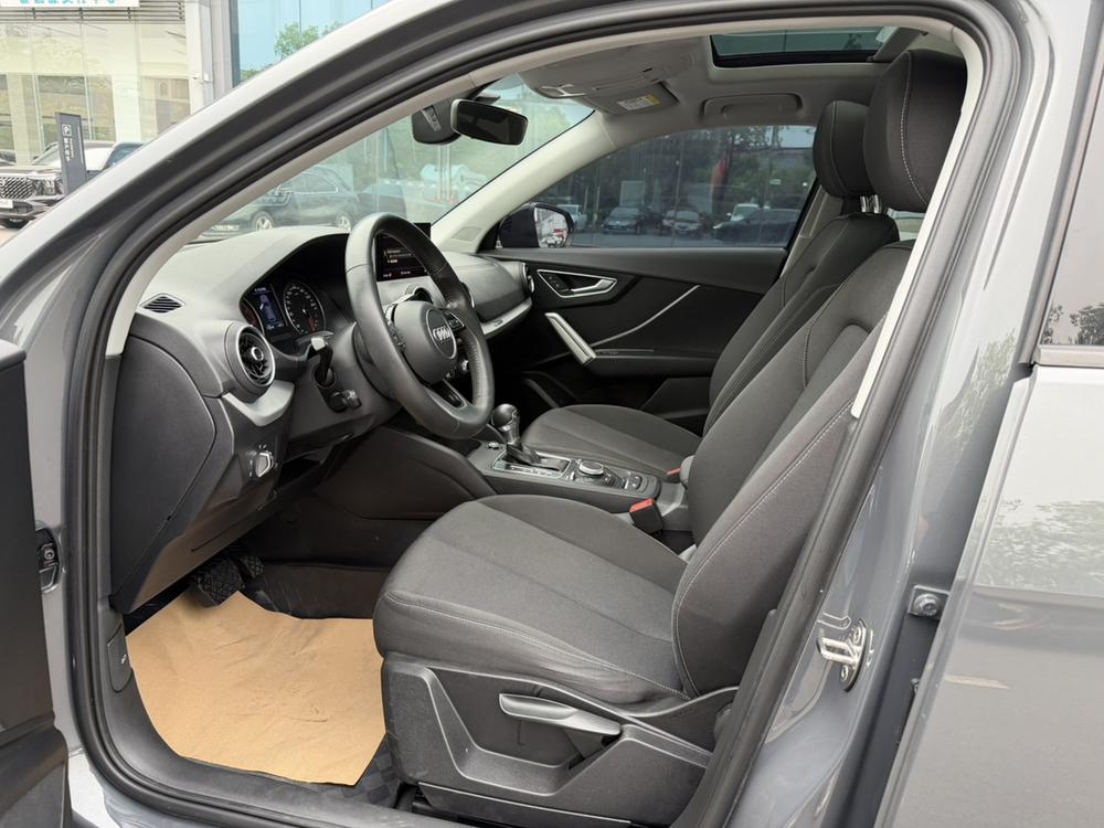 Audi Audi Q2L