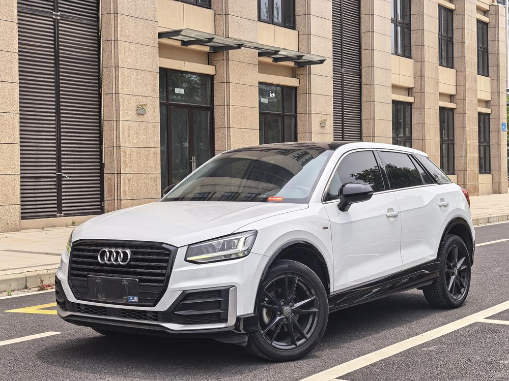 Audi Audi Q2L