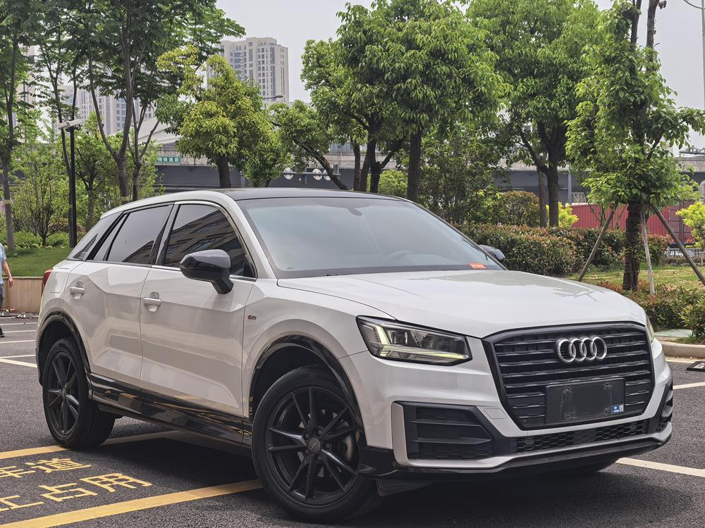 Audi Audi Q2L