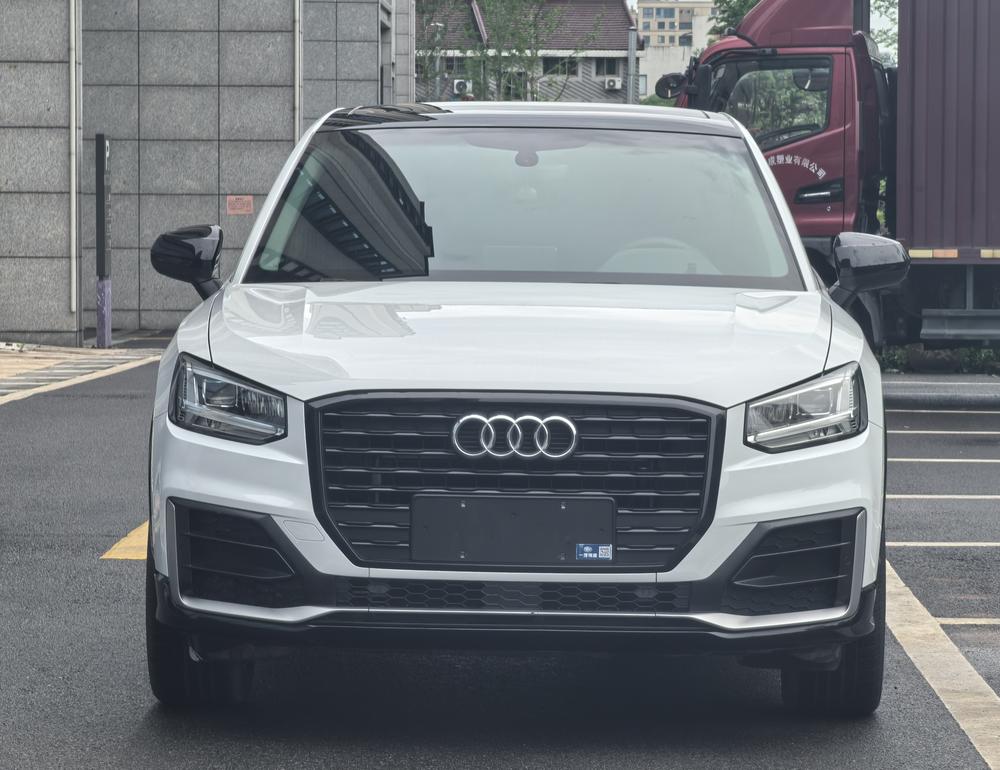 Audi Audi Q2L