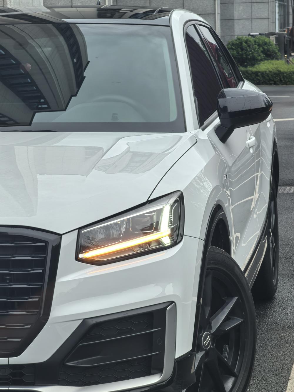 Audi Audi Q2L