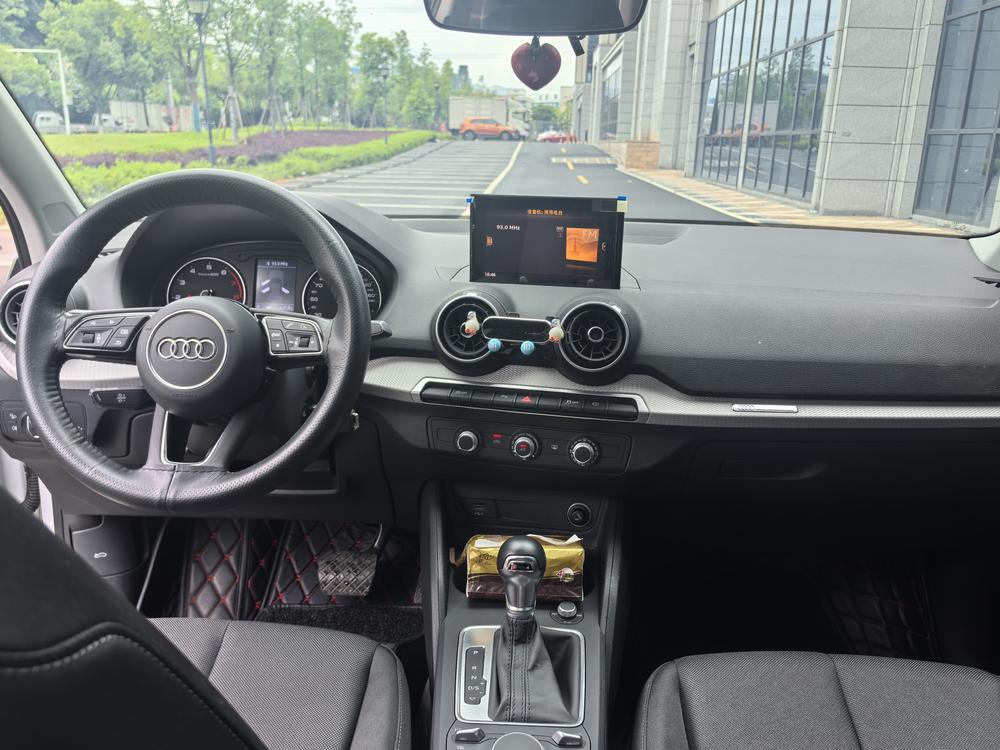 Audi Audi Q2L