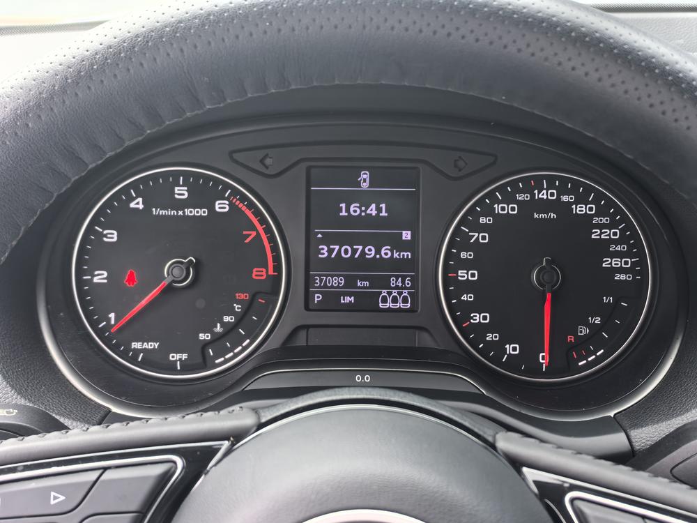 Audi Audi Q2L