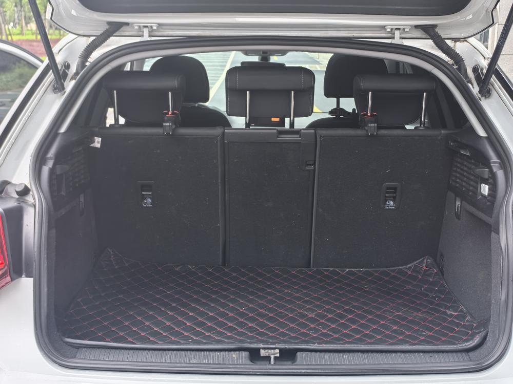 Audi Audi Q2L