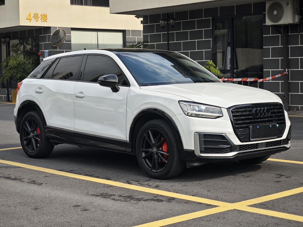 Audi Audi Q2L