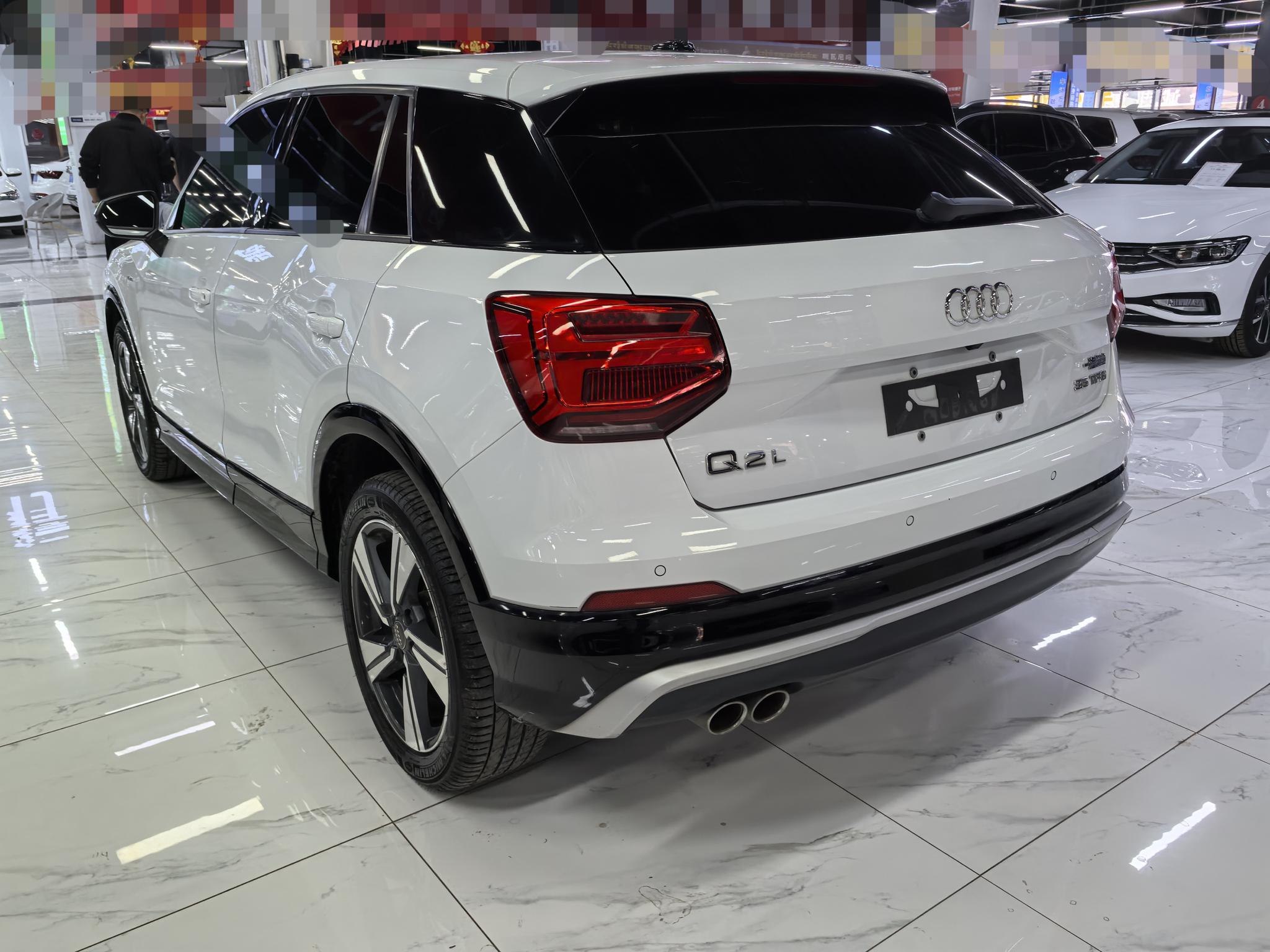 Audi Audi Q2L