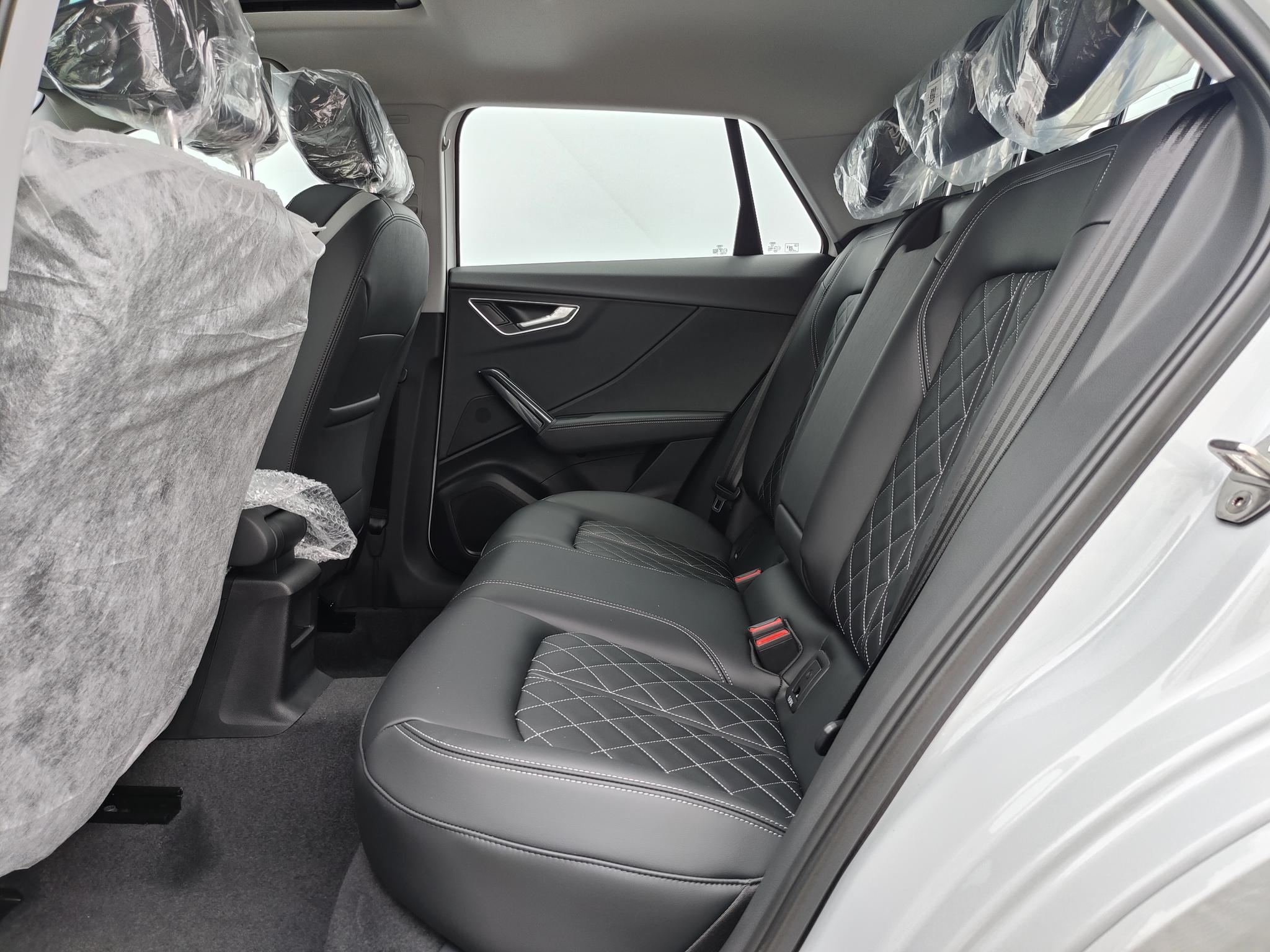 Audi Audi Q2L