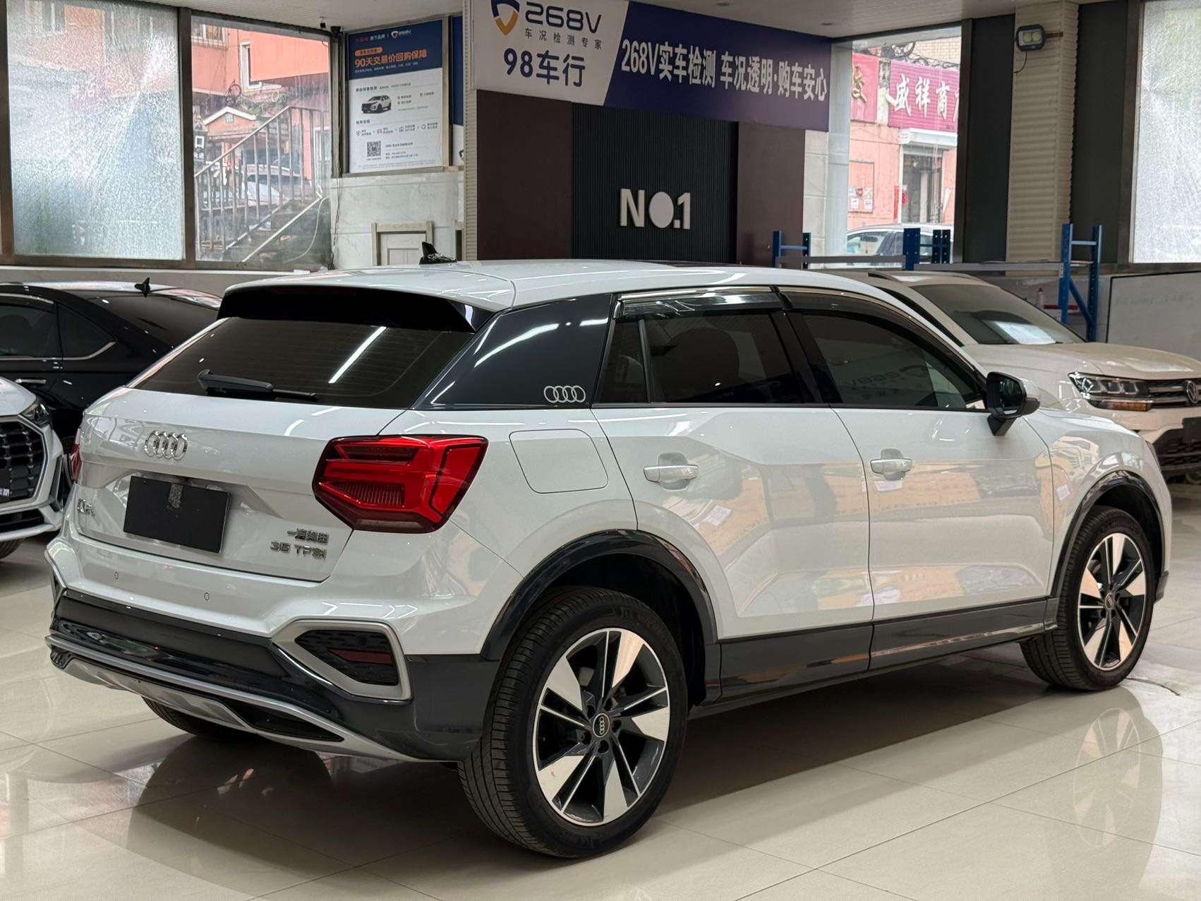 Audi Audi Q2L