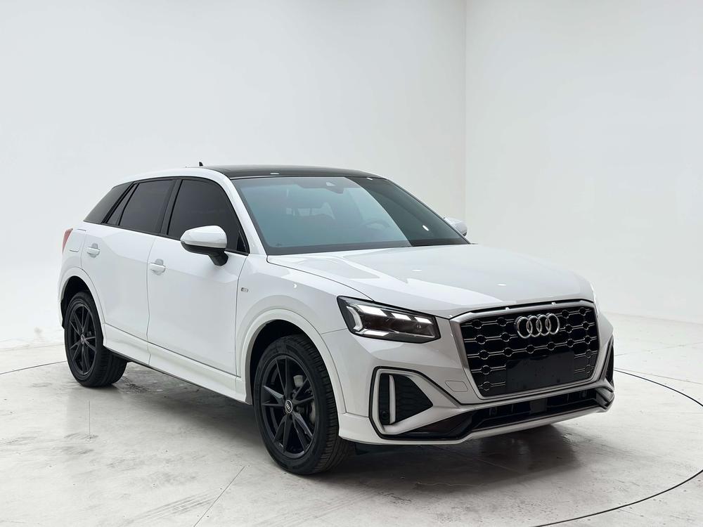 Audi Audi Q2L
