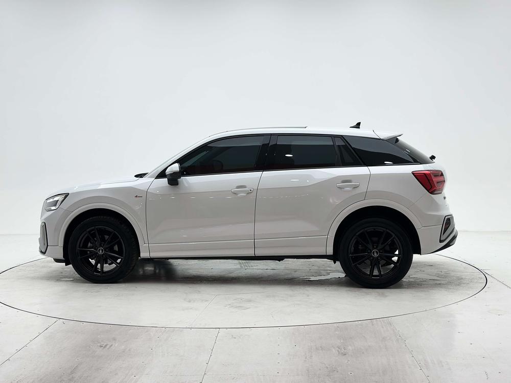 Audi Audi Q2L
