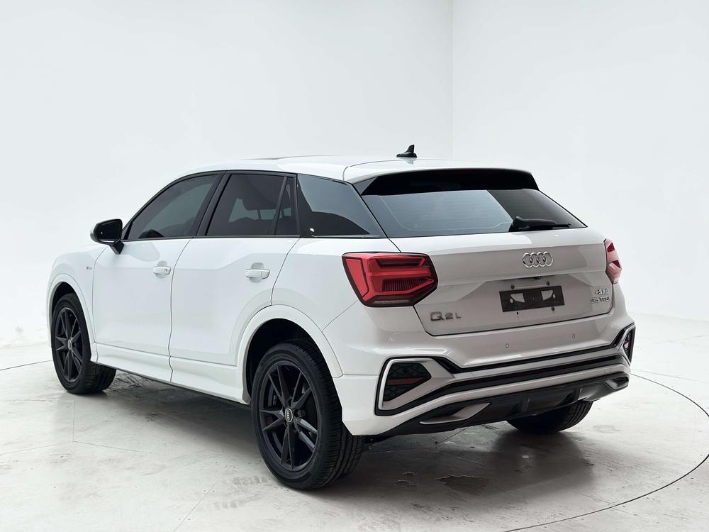Audi Audi Q2L