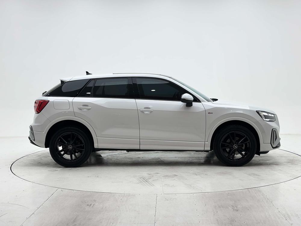 Audi Audi Q2L