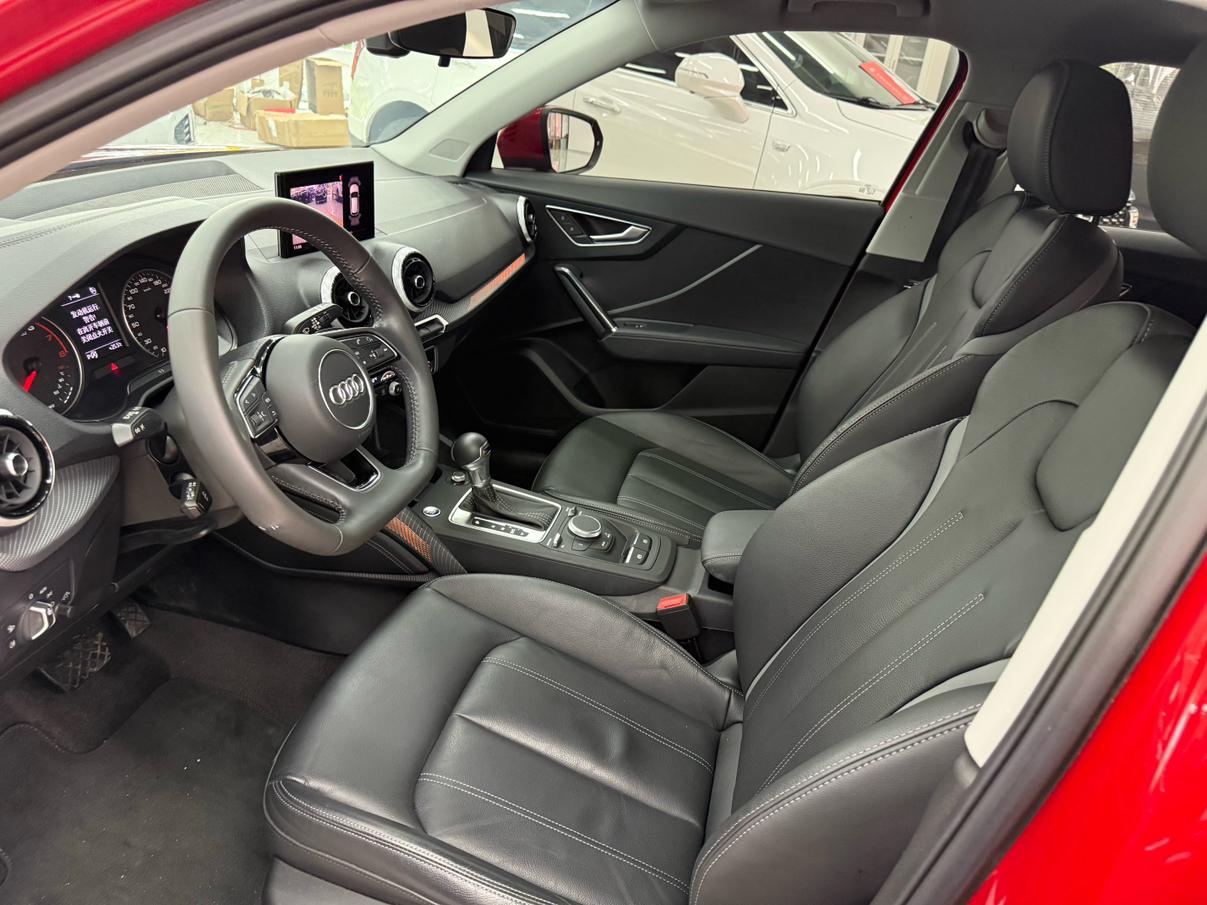 Audi Audi Q2L