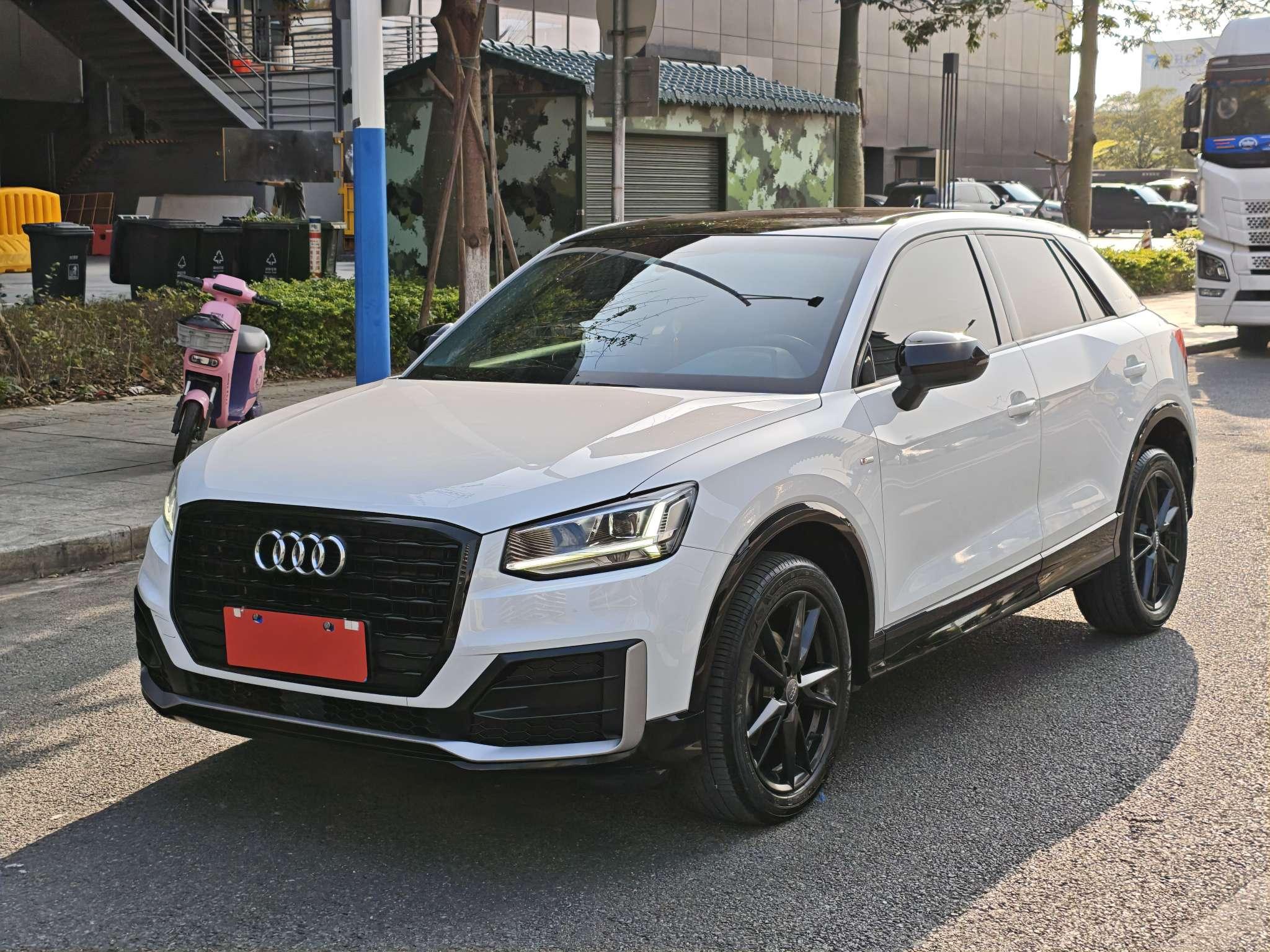 Audi Audi Q2L