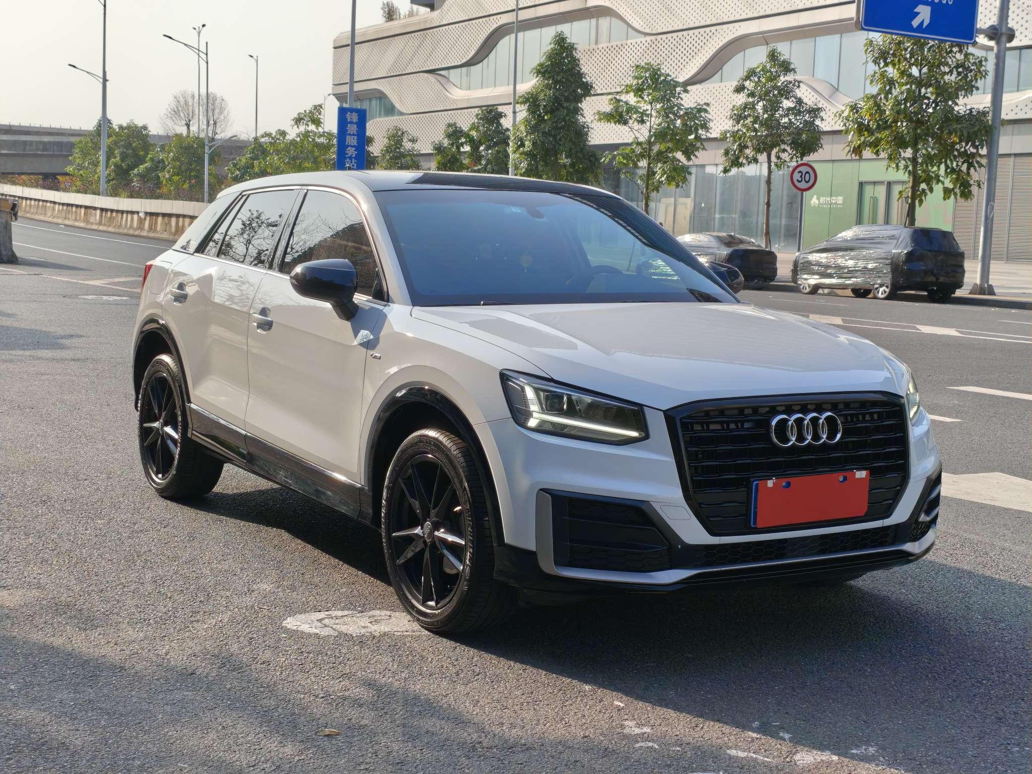 Audi Audi Q2L