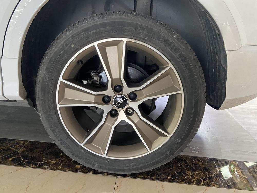 Audi Audi Q2L